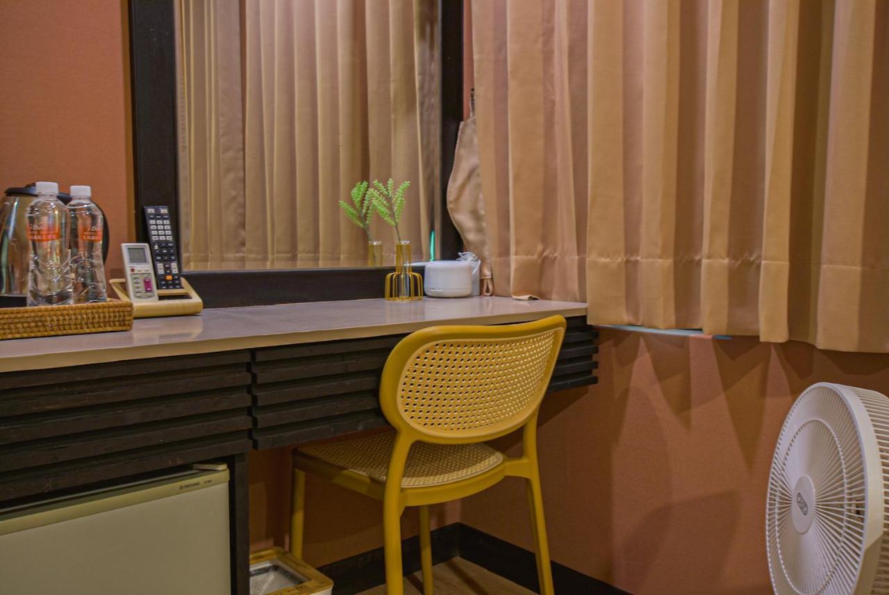 Ashare Hotel Yilan Luaran gambar